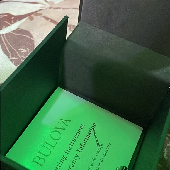 Bulova watch - Picture 2 of 4